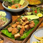 Heo một nắng kèm sốt me
